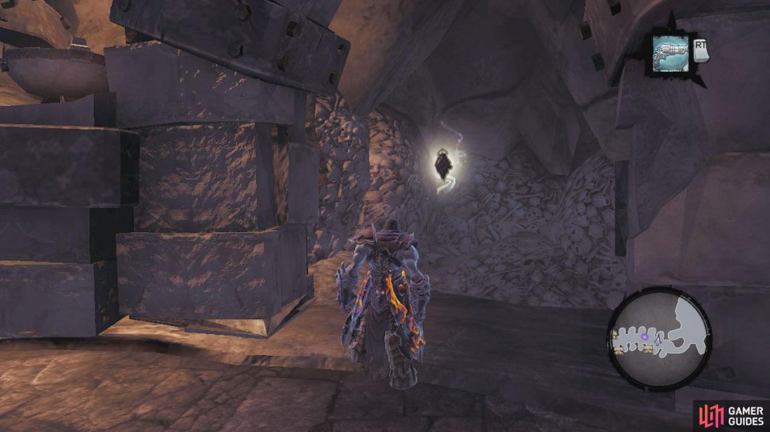 Look in the first room to the right for a legendary item – Keen Talisman. The third room on the left has a chest in it. The fourth room on the left contains a Soul Arbiter’s Sacred Scroll and the final left and right rooms contain a chest each. Once you have done all your looting, continue into the circular room at the end of the hallway. Here you will find a chest and one of the Bloodless.