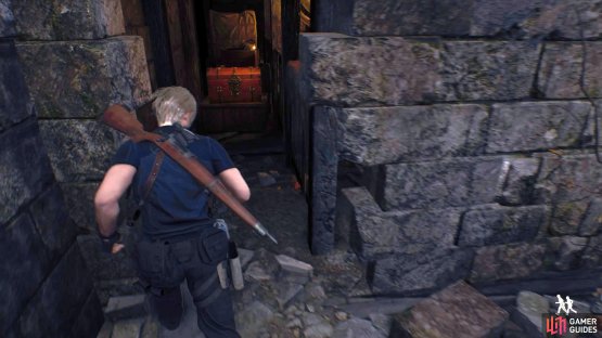 Head to the back of the Merchant’s building to find a gap in the wall which contains the Vintage Compass.