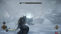 Shoot the ice from Steinnbjorn’s body to stun the bear for a brief moment.